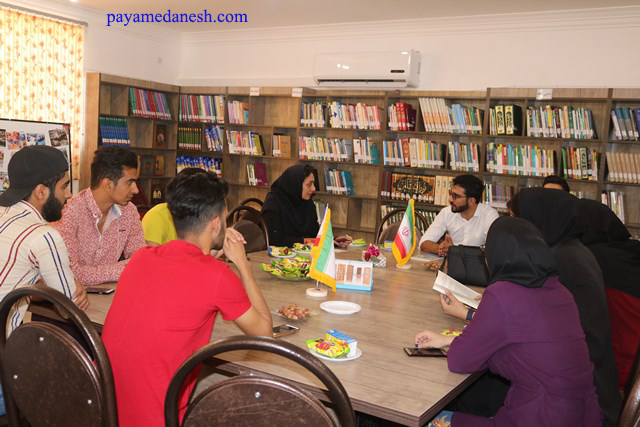 برگزاری افسانه خوانی دانشجویان عضو باشگاه کتاب دانشگاه آزاد اسلامی اوز در کتابخانه بانو صفیه خضری