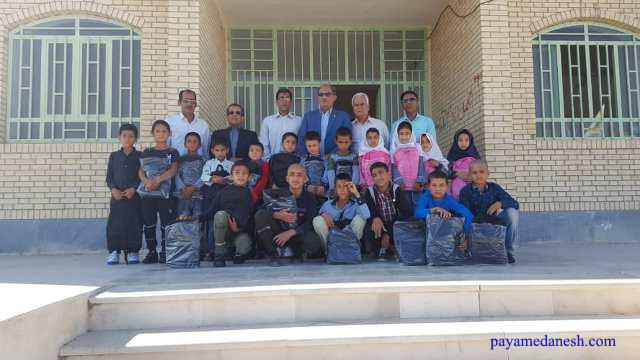 حمایت از دانش آموزان مدرسه طریق القدس غلام آباد آخرین روستای واقع در غرب اوز