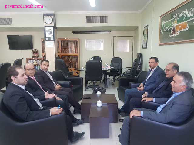 شورای استان فارس و تنی چند از همراهان با مدیرکل آموزش و پرورش استان فارس دیدار کردند