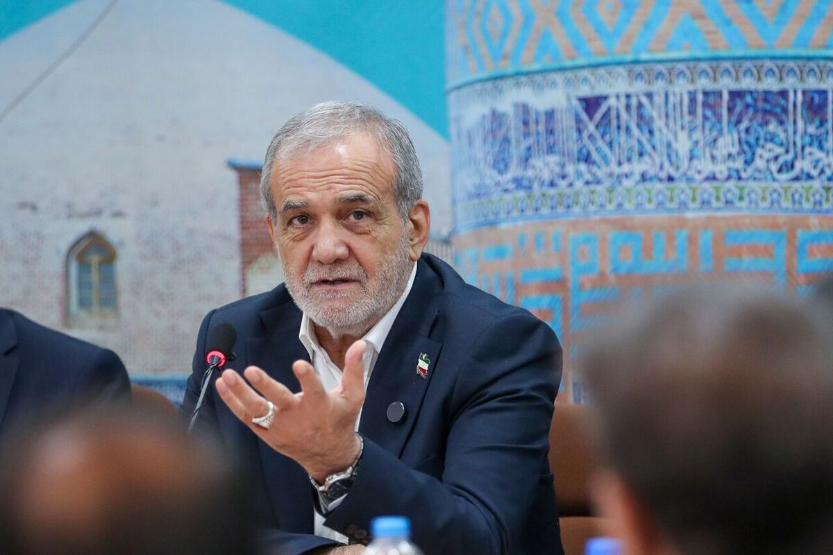 ایرنا،پزشکیان:  کارمندان ۹ بیایند و ۱۳ بروند، چرا که کاری انجام نمی‌دهیم، کار نداریم که انجام دهیم